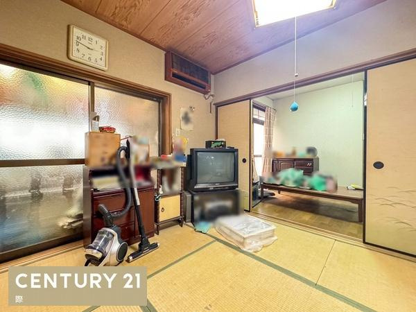 海南市重根の中古一戸建の和室|【和室】
明るい和室です