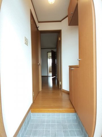 【玄関】 | メゾンセレッソ　Ⅱ | 落ち着いた玄関です