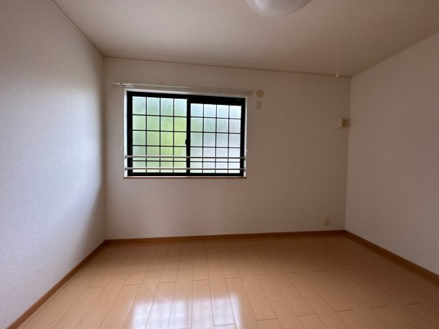フェアリー鷹取の寝室