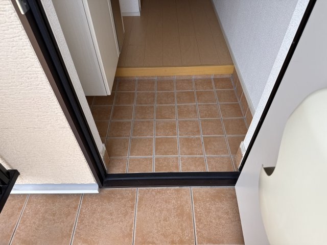 ヒロ　コテージの玄関