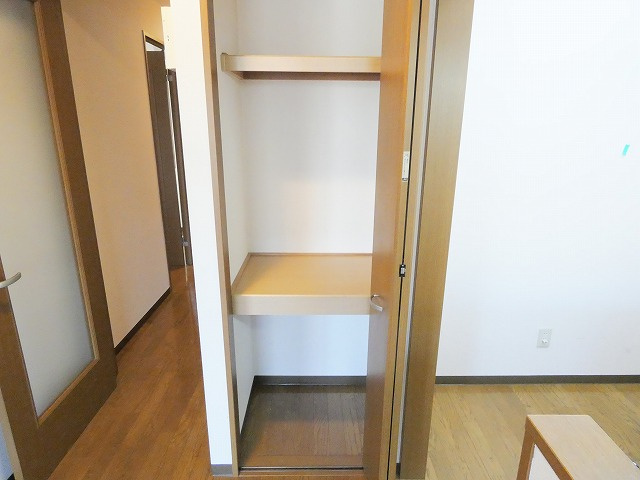 ウィステリア豊田の収納
