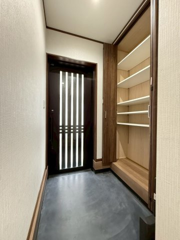 山ノ内中畑町の玄関