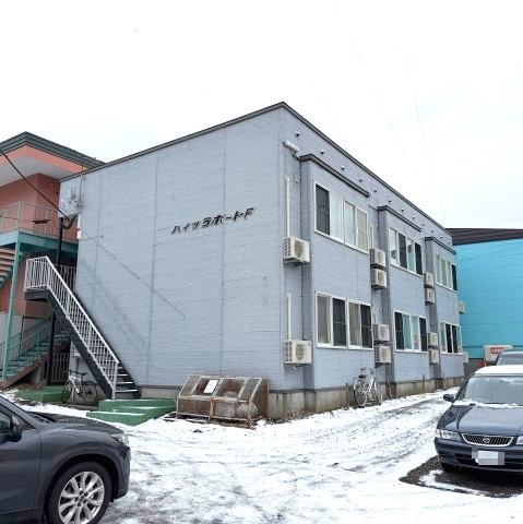 学）ハイツラポートＦ