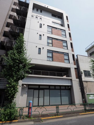 【外観】 | FLATS R.S. | 外観（1階テナント入口側）