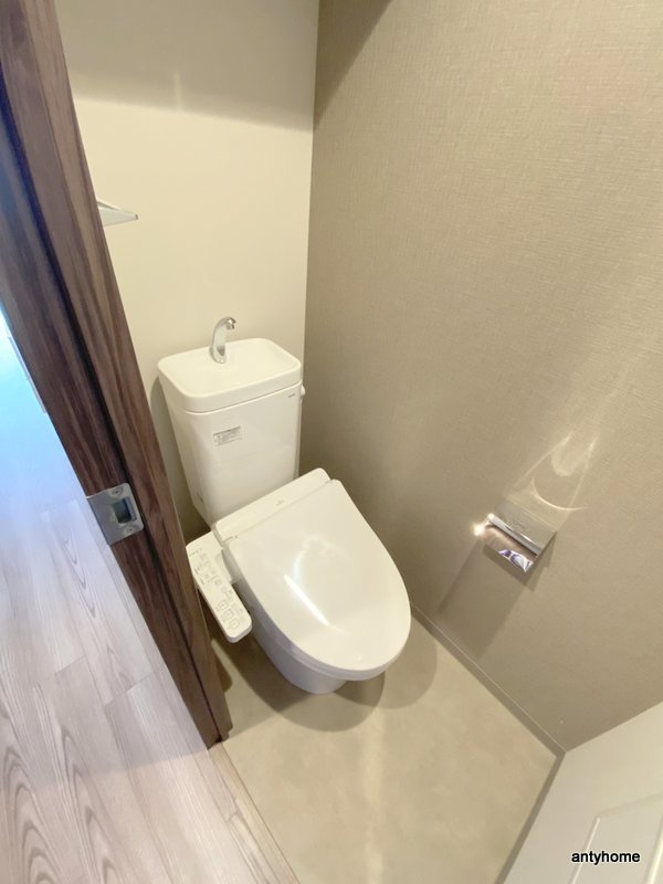 ルフォンプログレ堺筋本町タワーレジデンス　仲介手数料無料のトイレ