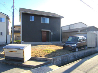 【駐車場】 | 駐車場に車を止められます