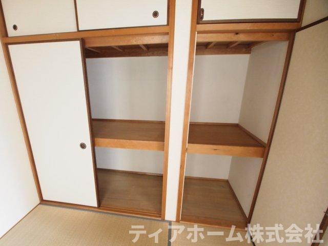 サンコーポ東中の収納|大きなものも収納できそうです