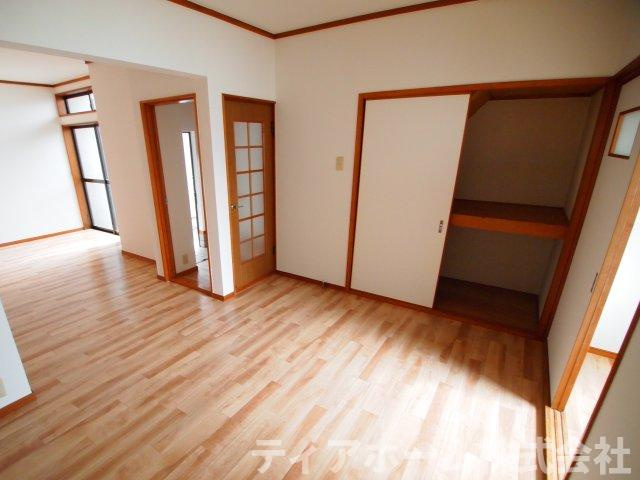 サンコーポ東中の居間・リビング|ゆったり過ごせるリビングです