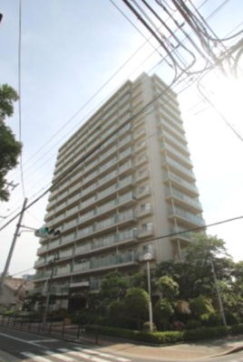 【外観】 | ファミール城東 | 長堀鶴見緑地線、今里筋線が使えるアクセス至便な立地です。