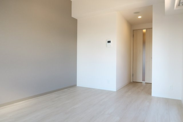 さいたま市浦和区仲町１丁目の賃貸マンションの洋室|☆お洒落なアクセントクロス☆※別号室の内装写真です。