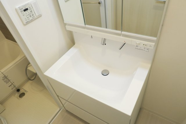 さいたま市浦和区仲町１丁目の賃貸マンションの洗面所|☆洗髪洗面化粧台☆※別号室の内装写真です。