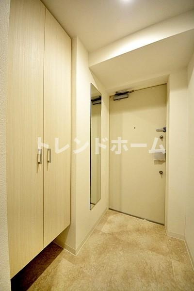 アドバンス心斎橋ラシュレⅡの玄関|選べる家電プランあり！！