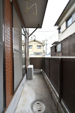 グランデュール横山 C棟のバルコニー