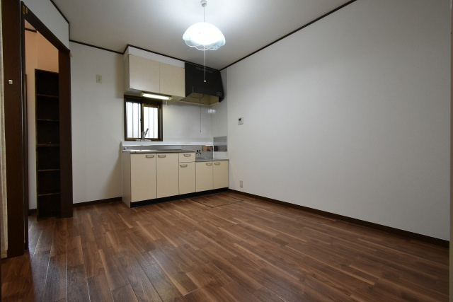 グランデュール横山 C棟の居間・リビング