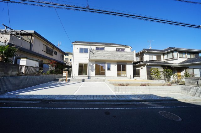 【横浜市旭区市沢町919-16新築戸建て】★仲介手数料無料★（左近山小学校・左近山中学校）の外観