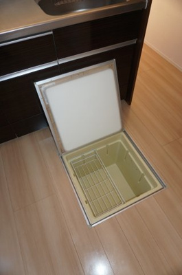 【収納】 | カタクラーサ | カタクラーサ　床下収納庫