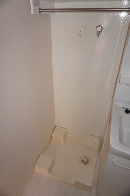 【その他】 | カタクラーサ |  カタクラーサ　室内洗濯機置場