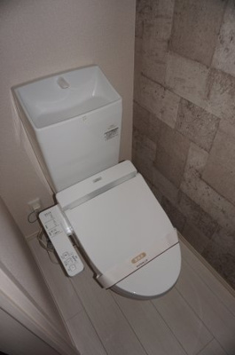 【トイレ】 | カタクラーサ |  カタクラーサ　トイレ