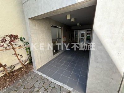 【エントランス】 | トレスコート大森山王 | 建物の内部です