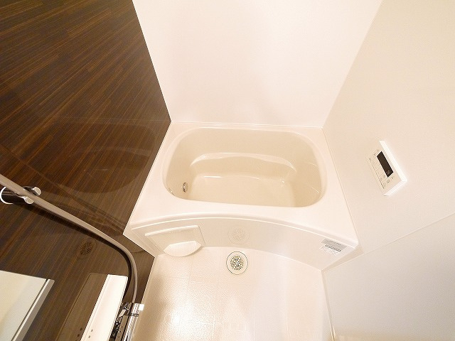 ラ・ステラ学園前の浴室|ゆったり過ごせるお風呂です