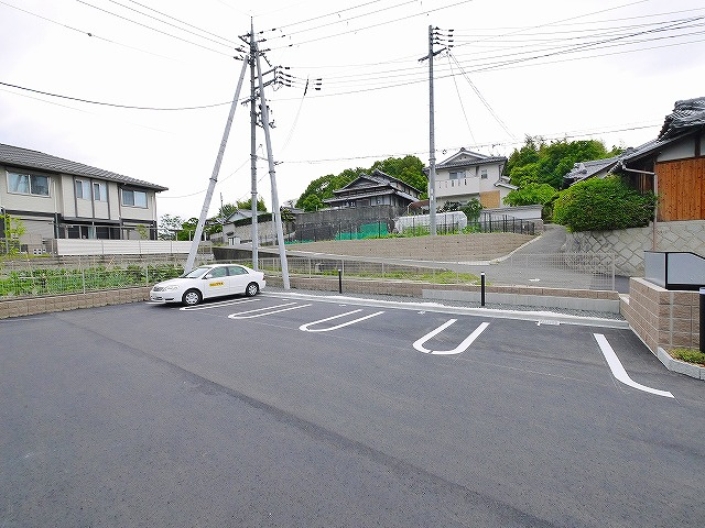 ラ・ステラ学園前の駐車場