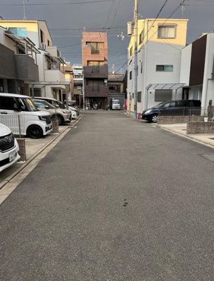 【前面道路含む現地写真】 | 西七条南月読町　中古戸建