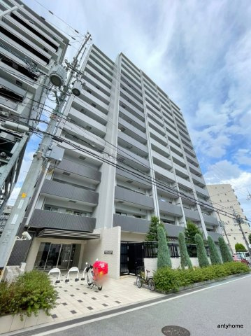 クリスタルグランツ江坂広芝町　仲介手数料無料の外観