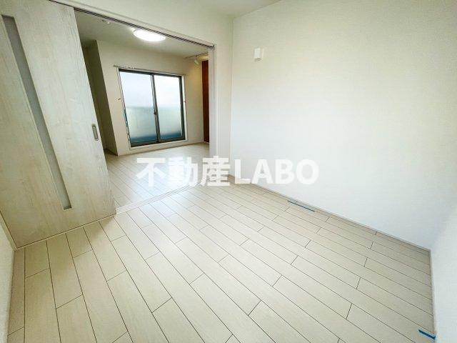 フジパレス長居西Ⅲ番館の洋室