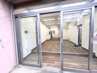 【セキュリティ】 | 南街１丁目住付店舗 | 電動シャッター月
