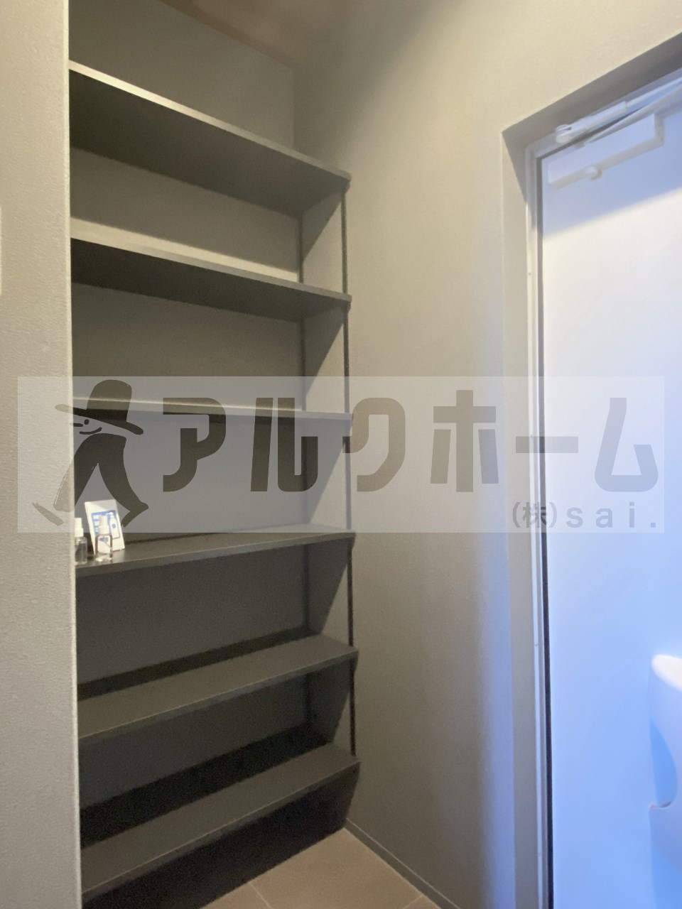 ステイザハウス河内国分の玄関