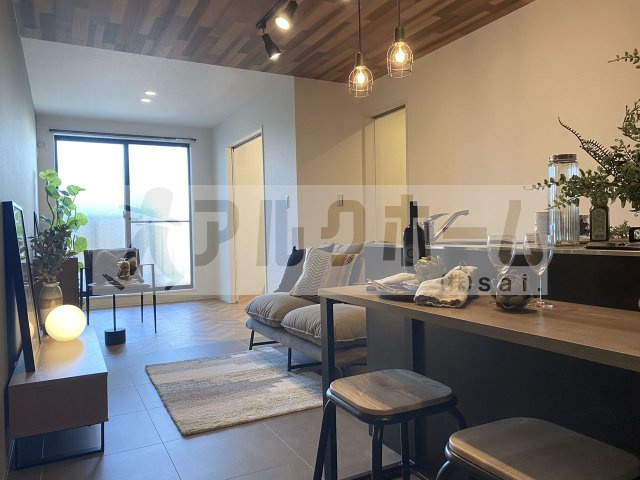 ステイザハウス河内国分の居間・リビング