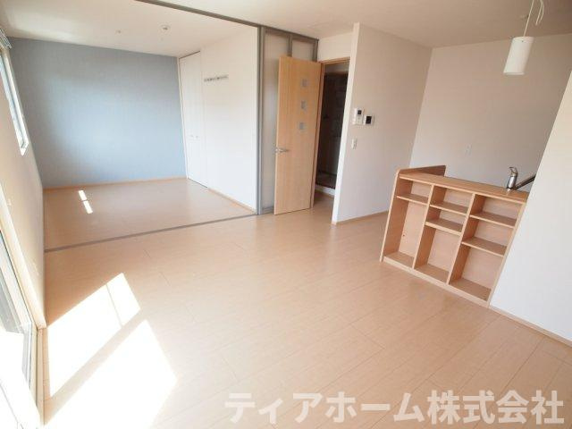 北葛城郡広陵町馬見北８丁目のハイツの居間・リビング