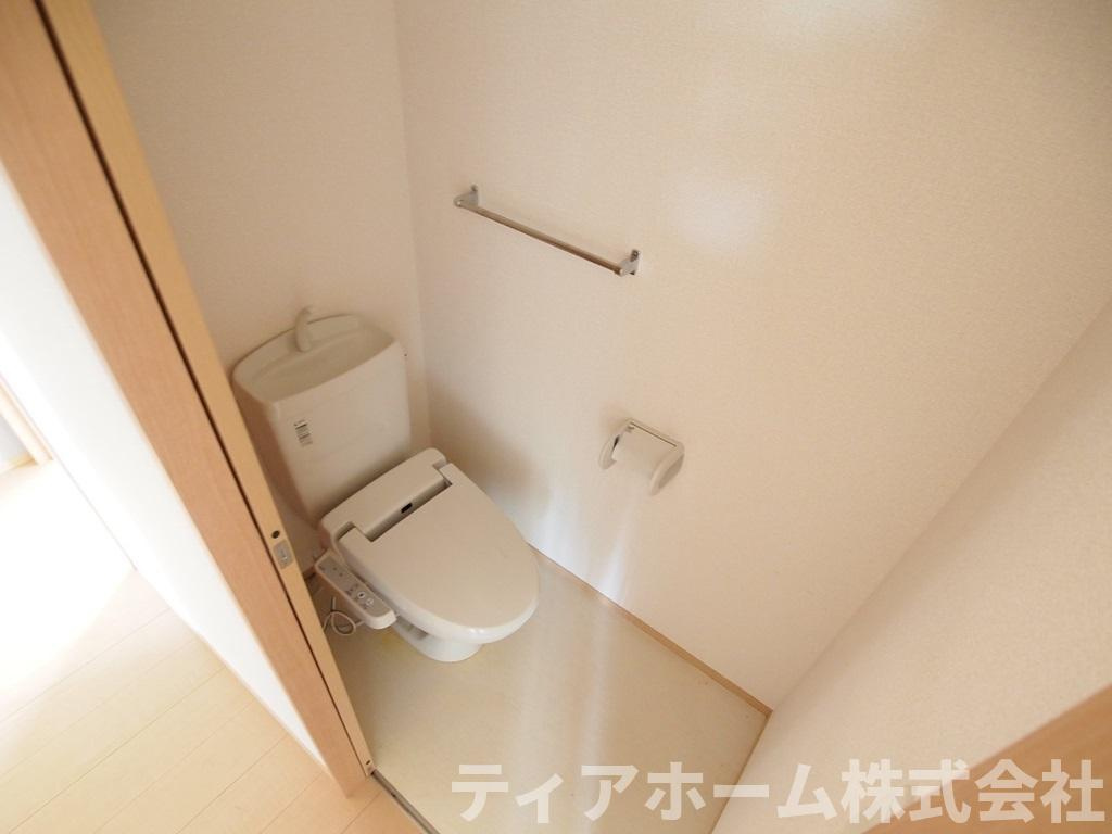 北葛城郡広陵町馬見北８丁目のハイツのトイレ|落ち着いたトイレです