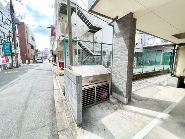 Grun bergのその他共用部分|敷地内ごみ置き場