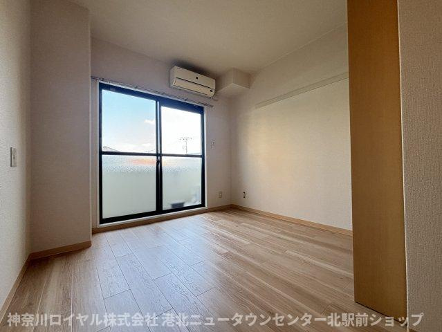 【寝室】