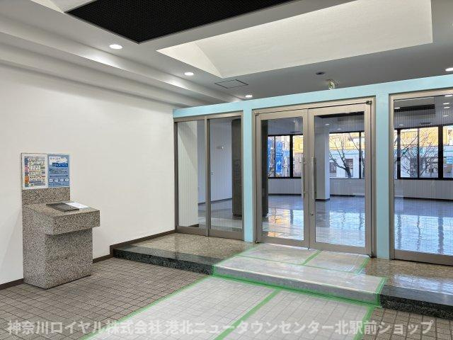【エントランス】