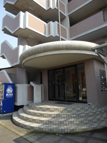 ロイヤルハーモニーのエントランス