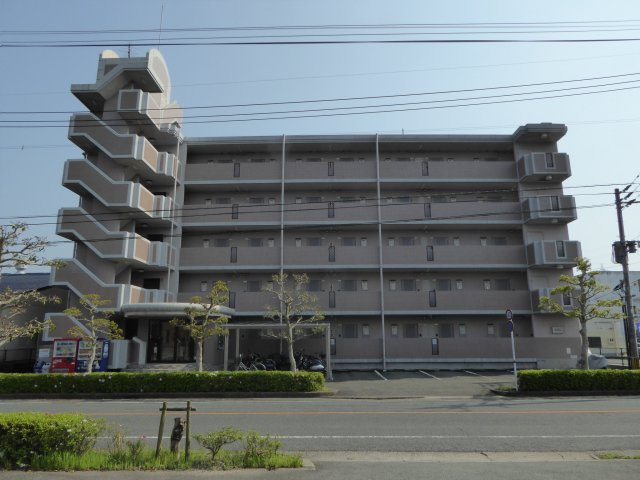 ロイヤルハーモニーの外観