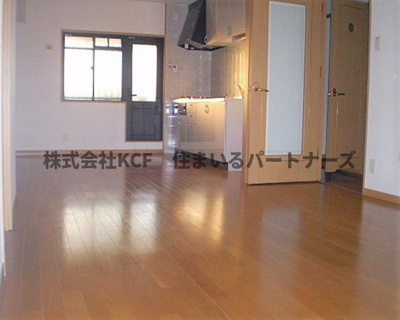 【居間・リビング】 | サングレード櫛原 | ゆったりとした居間です