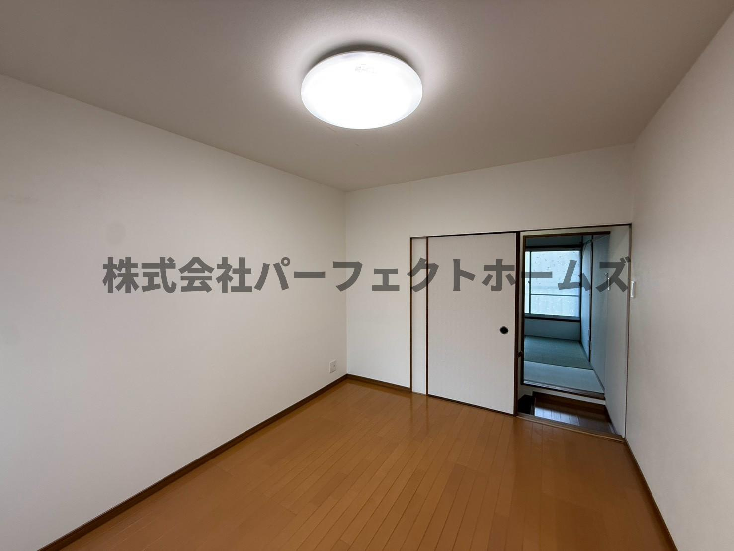 高柳2丁目テラスハウス　賃貸の洋室|スタンダードな洋室です