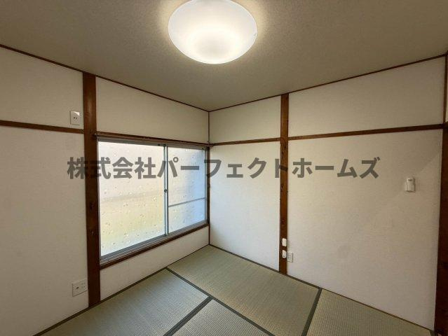 高柳2丁目テラスハウス　賃貸の和室|和室ならではの温かな和の空間で寛ぎの時間を過ごせます