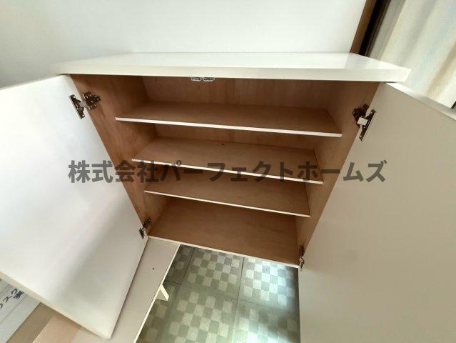 高柳2丁目テラスハウス　賃貸の収納|大きなスペースがあり、収納には困りません