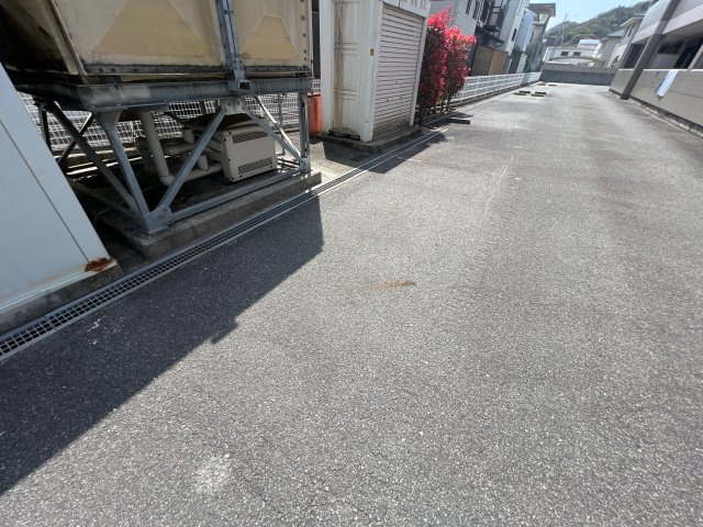 サンヒルズ西今宿の駐車場