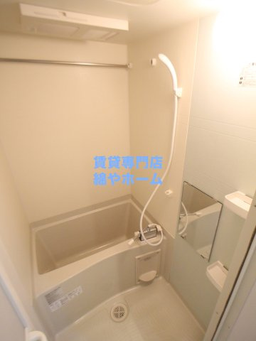 Fmaison 西加賀屋II番館の浴室|きれいなお風呂です