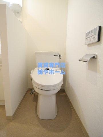 Fmaison 西加賀屋II番館のトイレ|清潔感のあるトイレです