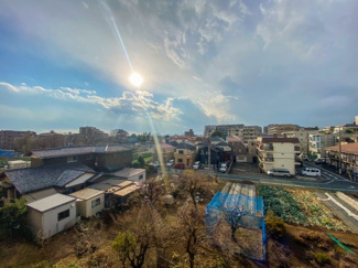 【展望】 | リビング前面（バルコニー）からの眺望です。前面は高い建物がなく景色が抜けております。
