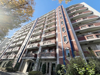 【外観】 | 2006年築の分譲マンション。新耐震基準物件、2017年に大規模修繕工事済みです。