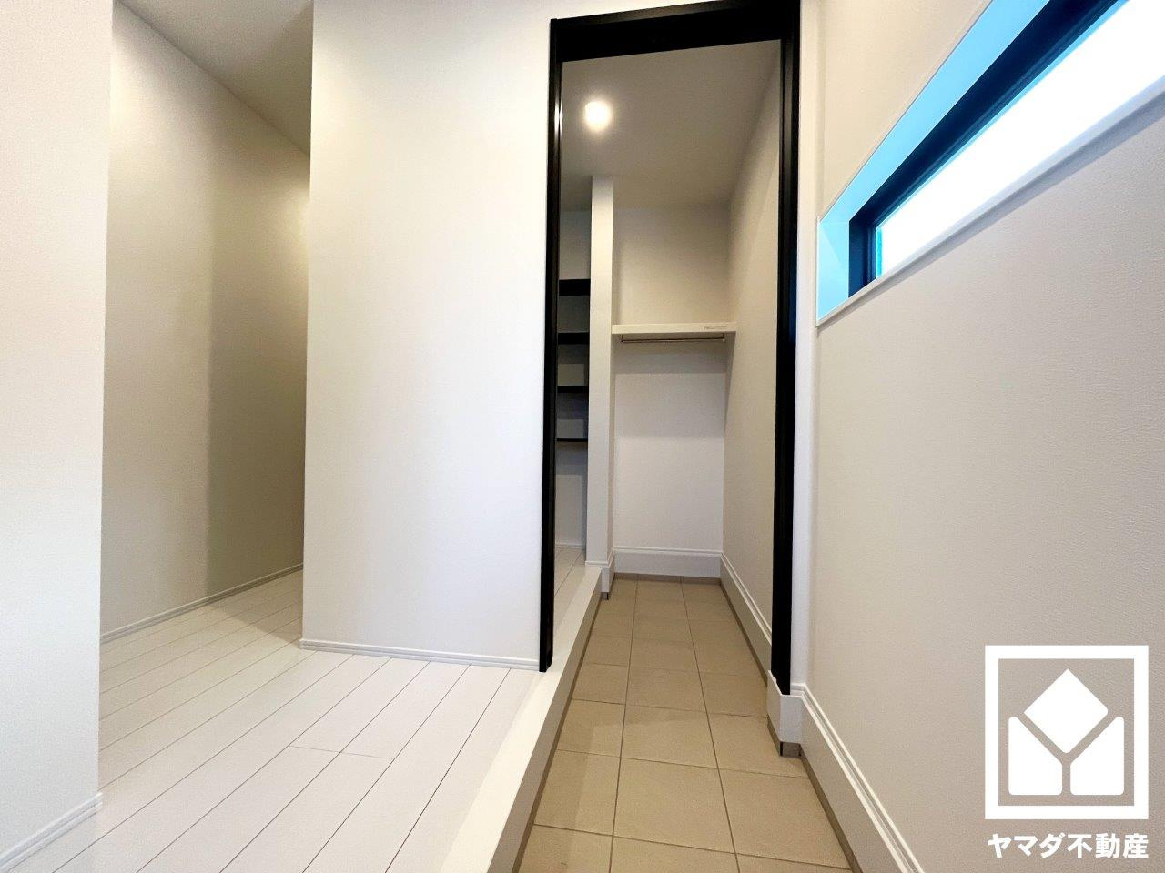 大津市下阪本２丁目　2号棟の玄関