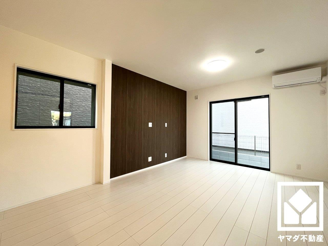 大津市下阪本２丁目　2号棟の居間・リビング