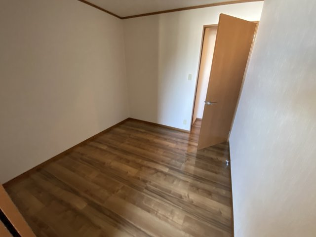 ボナール御立の洋室